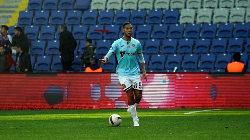 Josef de Souza, Başakşehir formasıyla ilk maçına çıktı