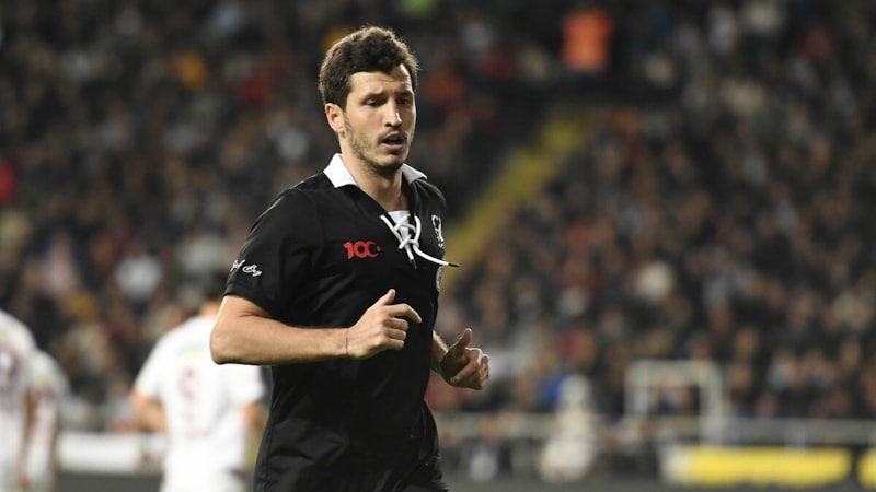 Salih Uçan, Beşiktaş'la yeni sözleşme için görüşüyor