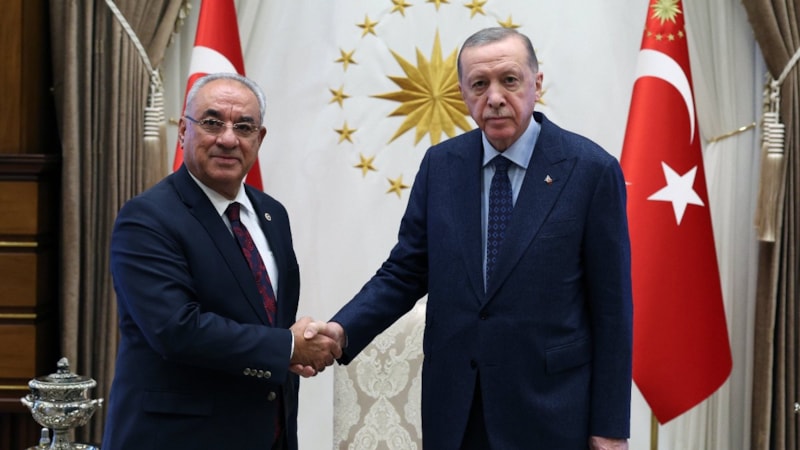 Cumhurbaşkanı Erdoğan Önder Aksakal ile görüştü