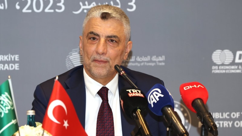Ömer Bolat: 2023'te dış ticaret açığımız 2022 yılına göre yüzde 3,2 geriledi