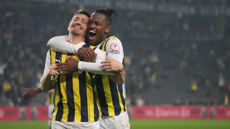 Leonardo Bonucci'den Mert Hakan'a: Bravo Xavi