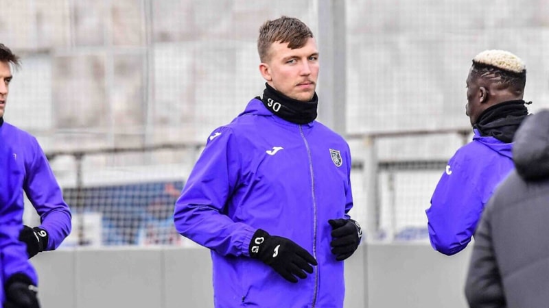 Başakşehir'in gönderdiği Eden Karzev, İsrail'e döndü