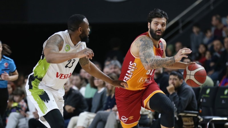 Galatasaray, Manisa Büyükşehir Belediyespor deplasmanında kazandı