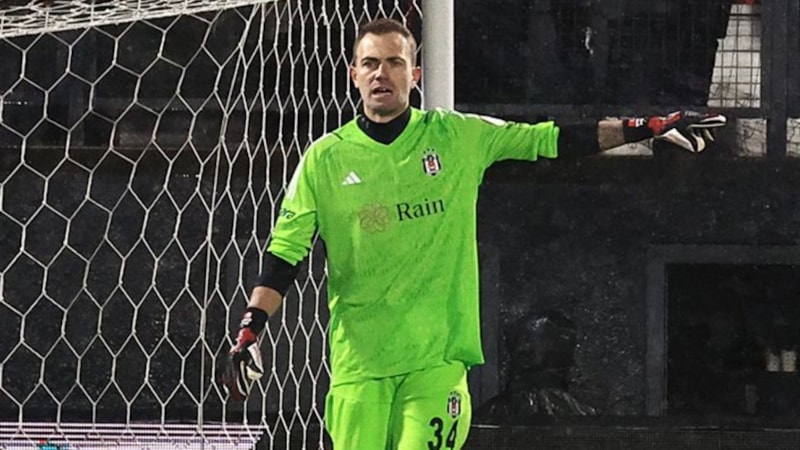 Mert Günok: Taraftarlarımızı bu sene çok üzdük