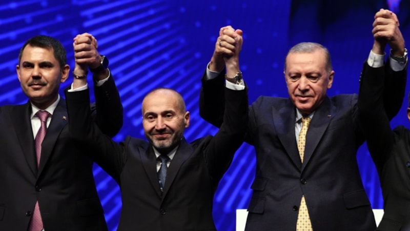 Alevi dedesiydi: AK Parti'nin Kadıköy belediye başkan adayı Veli Arslan, çalışmalara başladı...