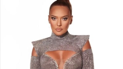 Demet Akalın, Okan Kurt'un üstsüz fotoğrafını yayınladı: 