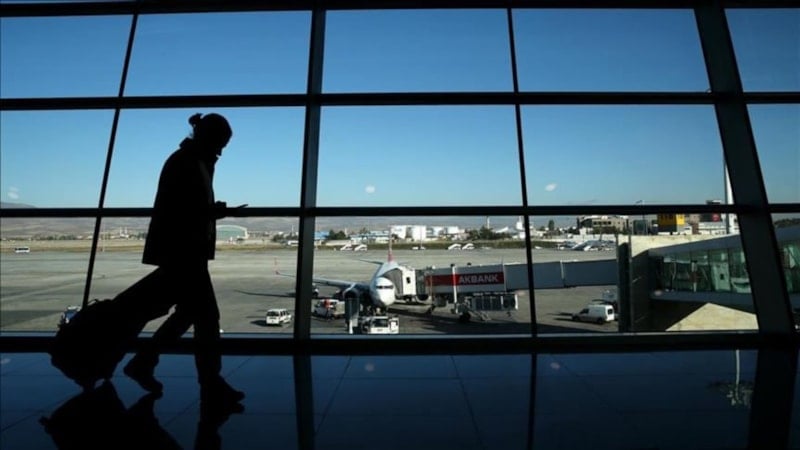 İstanbul'daki havalimanlarının 2023'te yolcu ve sefer sayıları arttı