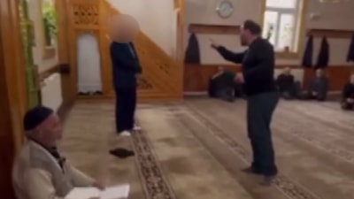 Sivas'ta Kur'an-ı Kerim’e ayağıyla bastı! Cezası belli oldu