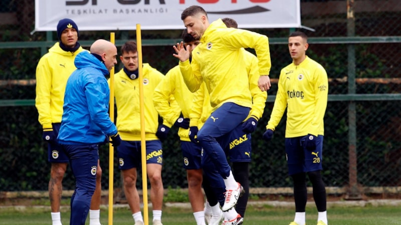 Fenerbahçe'de Başakşehir maçı hazırlıkları başladı