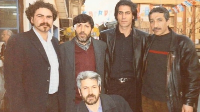 Kurtlar Vadisi hayranları şokta! Ünlü oyuncu hayatını kaybetti...