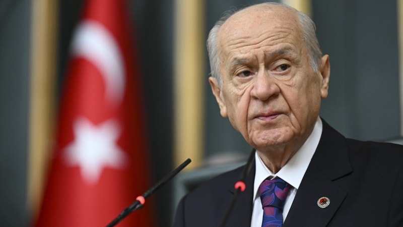 Devlet Bahçeli'den İzmir adayı Hamza Dağ'a tebrik telefonu