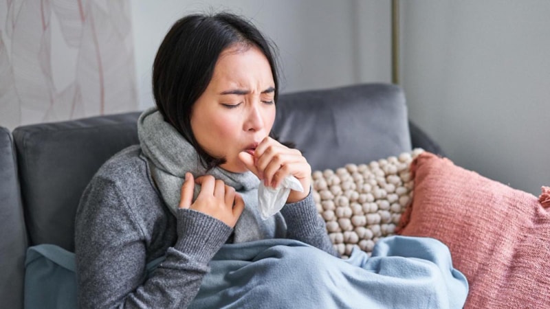 İnatçı öksürüğe dikkat! Covid testi negatif olsa bile mutlaka akciğer filmi çektirilmeli…