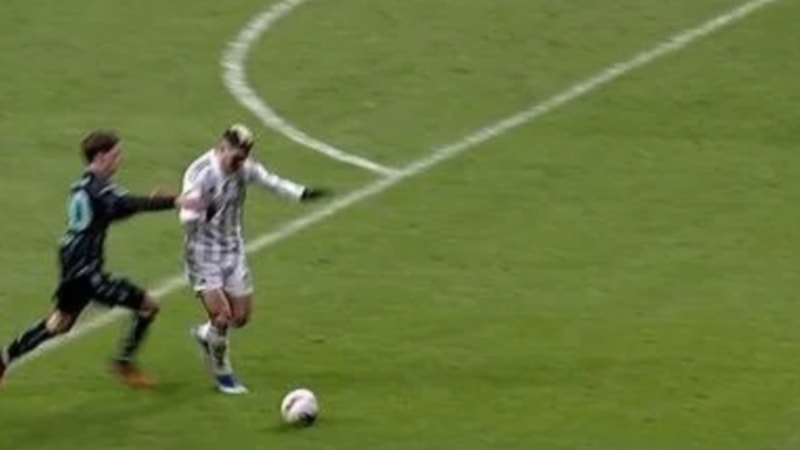 Beşiktaş - Adana Demirspor maçındaki tartışmalı pozisyonlar