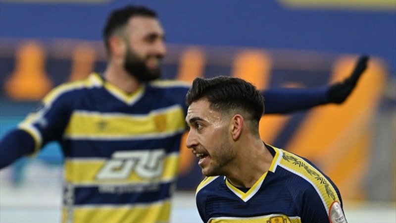 Ankaragücü, Fatih Karagümrük'ü iki golle geçti
