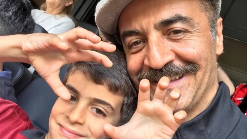 Yılmaz Erdoğan'ın oğlu Rodin'i gören şıp diye tanıdı! 