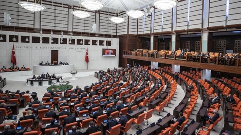 Emeklilere yüzde 49,25 zam önerisi, Meclis Başkanlığı'na sunuldu