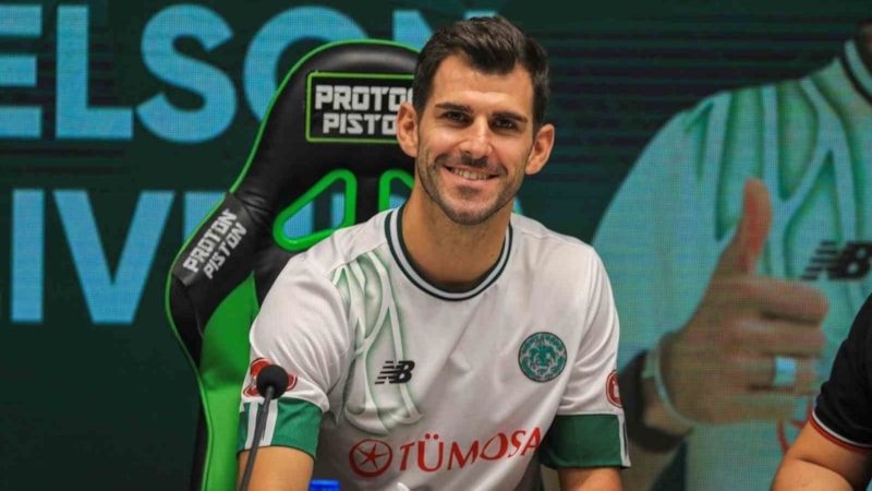 Konyaspor, Nelson Oliveira ile yollarını ayırdı
