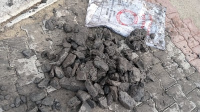 Zonguldak’ta yardım kömürleri ‘taş’ çıktı: Valilik yeniden dağıttı