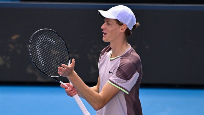 Avustralya Açık'ta Novak Djokovic'i eleyen Jannik Sinner finalde