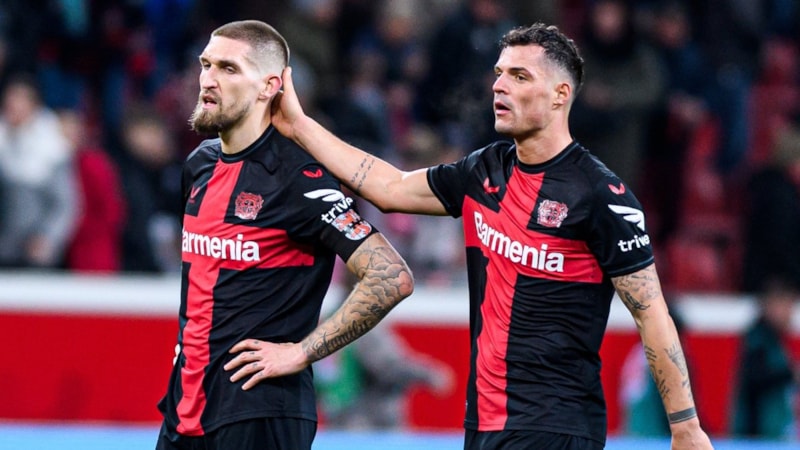 Leverkusen'e zirve yarışında Borussia Mönchengladbach darbesi