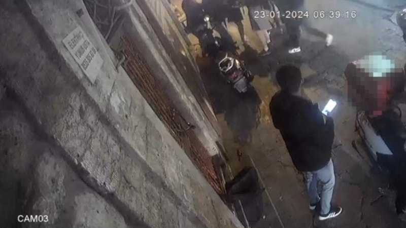 İstanbul'da satırlı “kız arkadaşıma baktın” kavgasının yeni görüntüleri ortaya çıktı