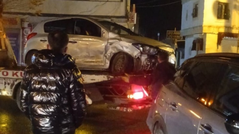 Mardin’de iki otomobil çarpıştı: 6 yaralı