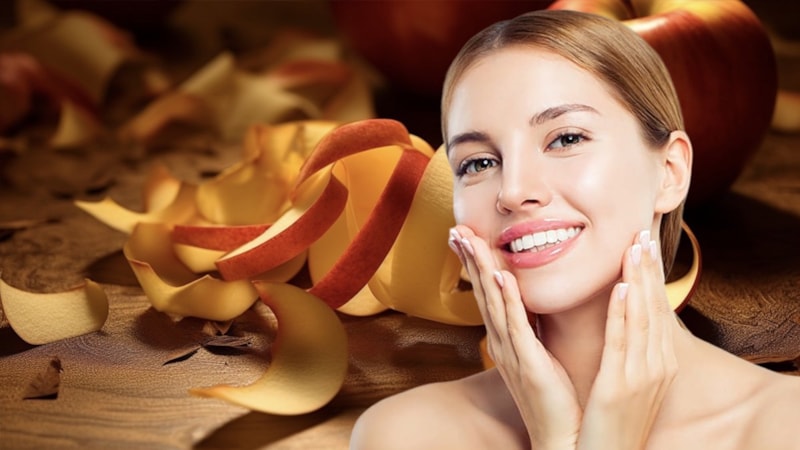 Elma kabuklarını yüzünüze sürün, zamana meydan okuyun