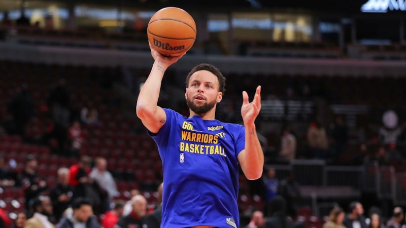 Stephen Curry, NBA'in zirvesinde! Hayranları yalnız bırakmıyor