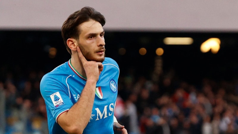 Napoli'den Hellas Verona karşısında kritik üç puan