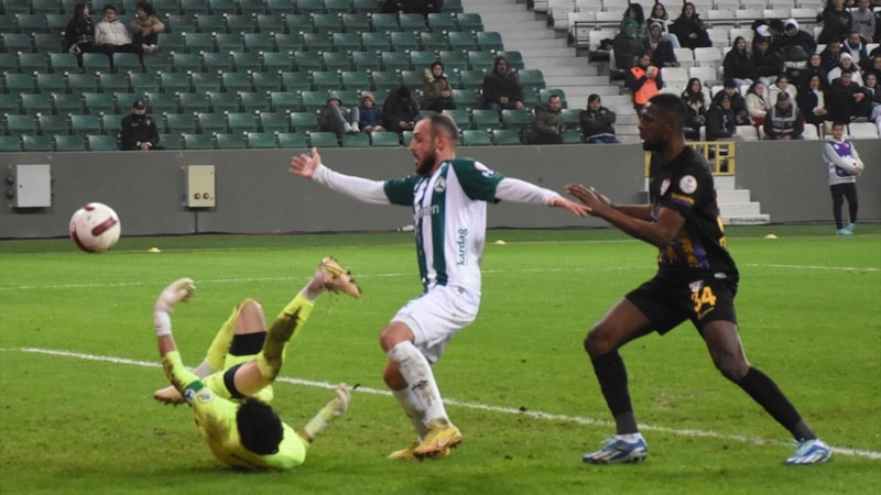 Lider Eyüpspor, Giresunspor önünde iki puan bıraktı