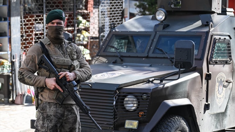 İstanbul'da huzur uygulaması! Polis helikopterine lazer tutunca rekor ceza kesildi