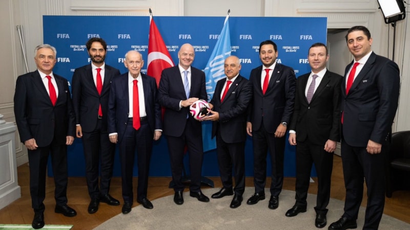 TFF'den FIFA Başkanı Gianni Infantino'ya ziyaret