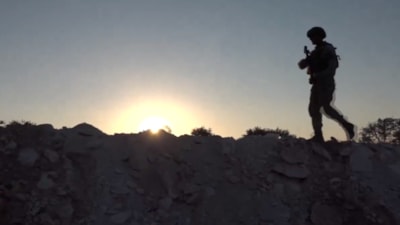 Suriye sınırında 3'ü terörist 15 kişi yakalandı