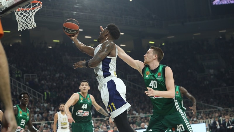 Ergin Ataman'ın Panathinaikos'u Fenerbahçe'yi yendi