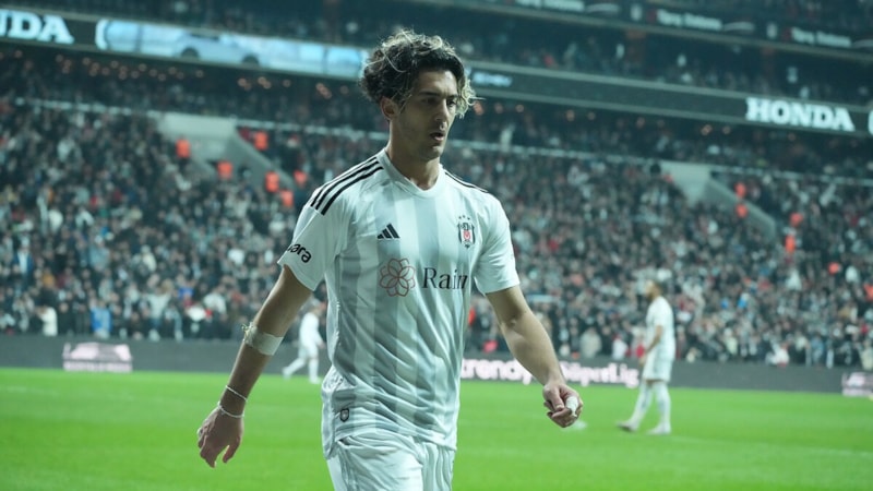 Beşiktaş'ta Tayfur Bingöl sakatlandı