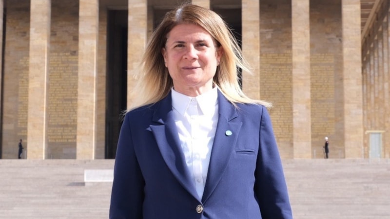 İyi Parti'de istifa furyası: Özlem Ural ayrıldı