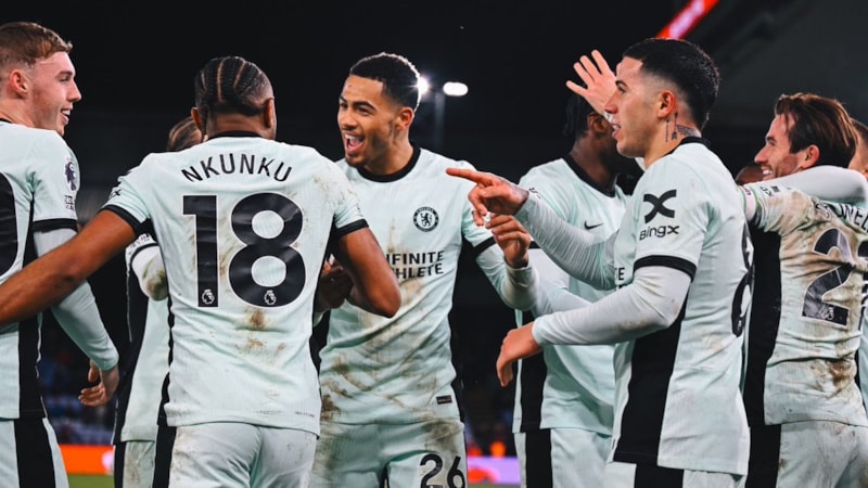 Chelsea deplasmanda Crystal Palace'ı rahat geçti