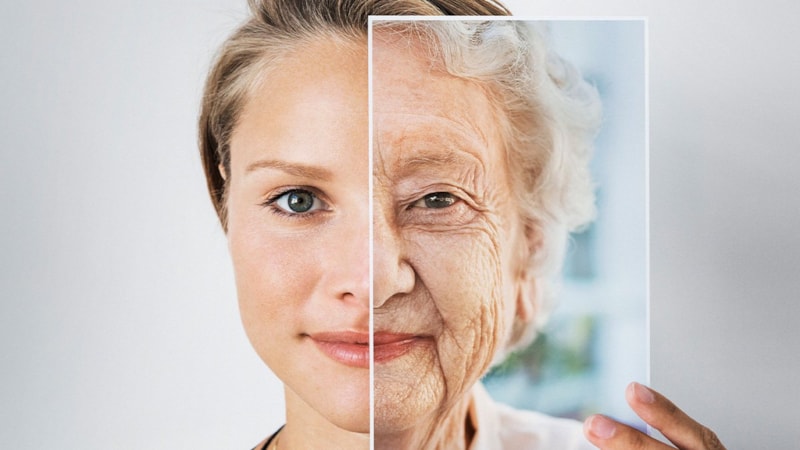 Kırışıklıklara veda ettirecek tarif! Sadece üç malzemeyle yüzünüz mermer gibi olacak…