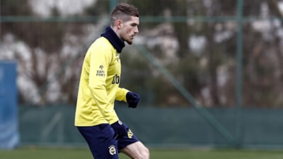 Fenerbahçe, Ryan Kent'e lisans çıkarmadı