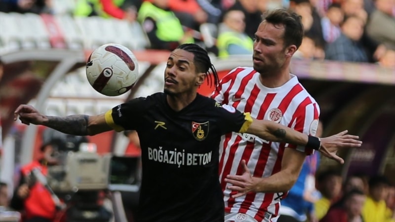 Skoru son dakika golü belirledi! Antalyaspor ile İstanbulspor yenişemedi