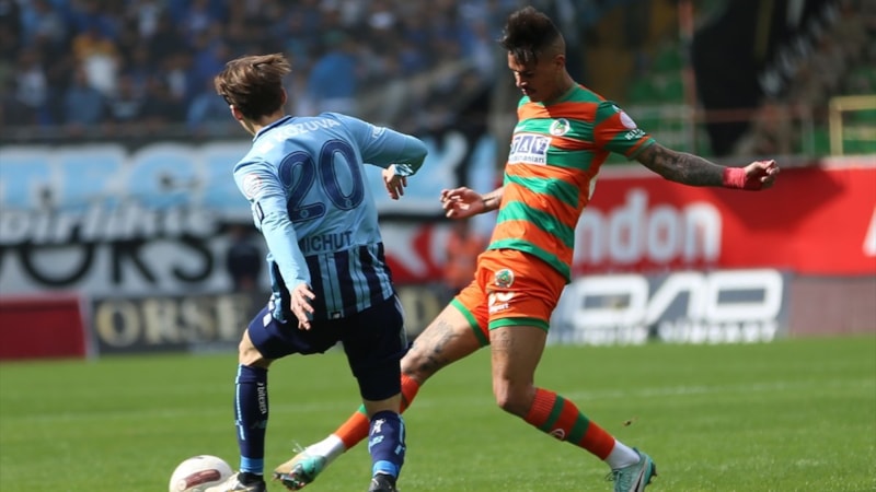 6 gollü müthiş maç! Alanyaspor - Adana Demirspor maçında kazanan yok