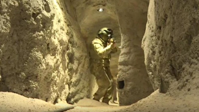 Mehmetçiklerin mağara ve sığınak eğitimi