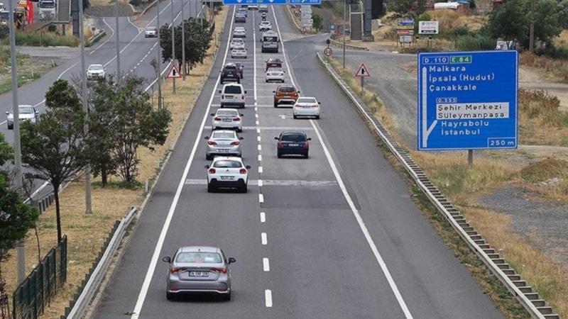 Tekirdağ'da her 3 kişiye bir araba düşüyor