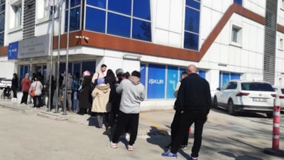 Sağlık Bakanlığı'nın 8 bin yeni işçi alımı İŞKUR'larda yoğunluğa neden oldu