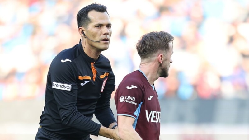 Trabzonspor'dan hakem Burak Şeker'e tepki