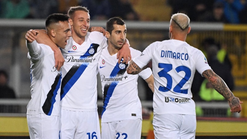 Inter, Lecce'yi rahat yendi