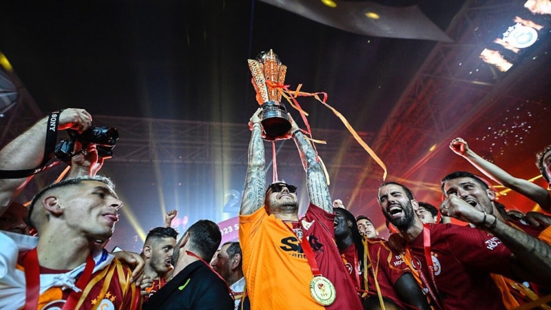 Icardi'den Fenerbahçe hakkında olay paylaşım: Şampiyonluk için 10 yıldır bekliyorsunuz