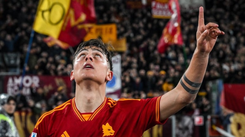 Dybala hat-trick yaptı: Roma, Torino'yu yendi