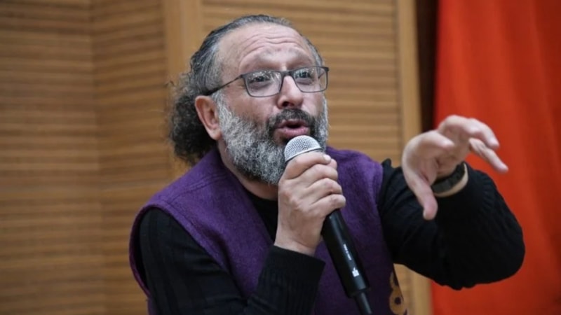 Sinan Yağmur'un yazdığı Aşkın Son Ozanı Neşet Ertaş kitabına intihal nedeniyle toplatılma kararı