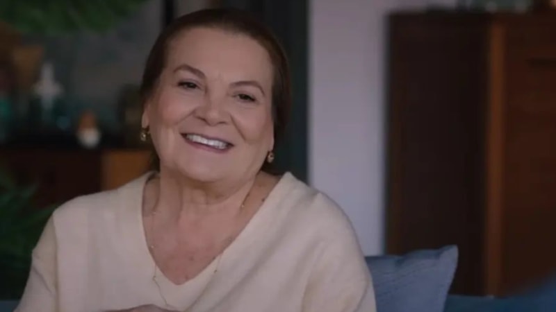 Kızılcık Şerbeti'nin Sönmez Hanım'ı gençlik karesiyle mankenleri solladı! 